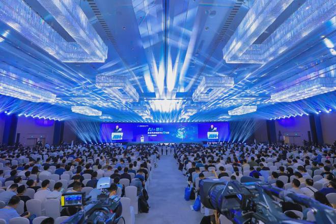 建筑行业AI大模型重磅发布!中国数字建筑大会2024在广州召开(图1) 建筑行业AI大模型重磅发布!中国数字建筑大会2024在广州召开(图1)