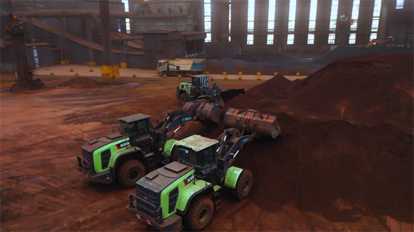 徐工机械上半九游体育年“成绩单”:取得经济、社会效益双丰收(图4) 徐工机械上半九游体育年“成绩单”:取得经济、社会效益双丰收(图4)